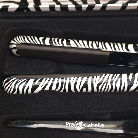 HP!!  Professional Ceramic Flat Iron Zebra Print - Picture 2 of 7